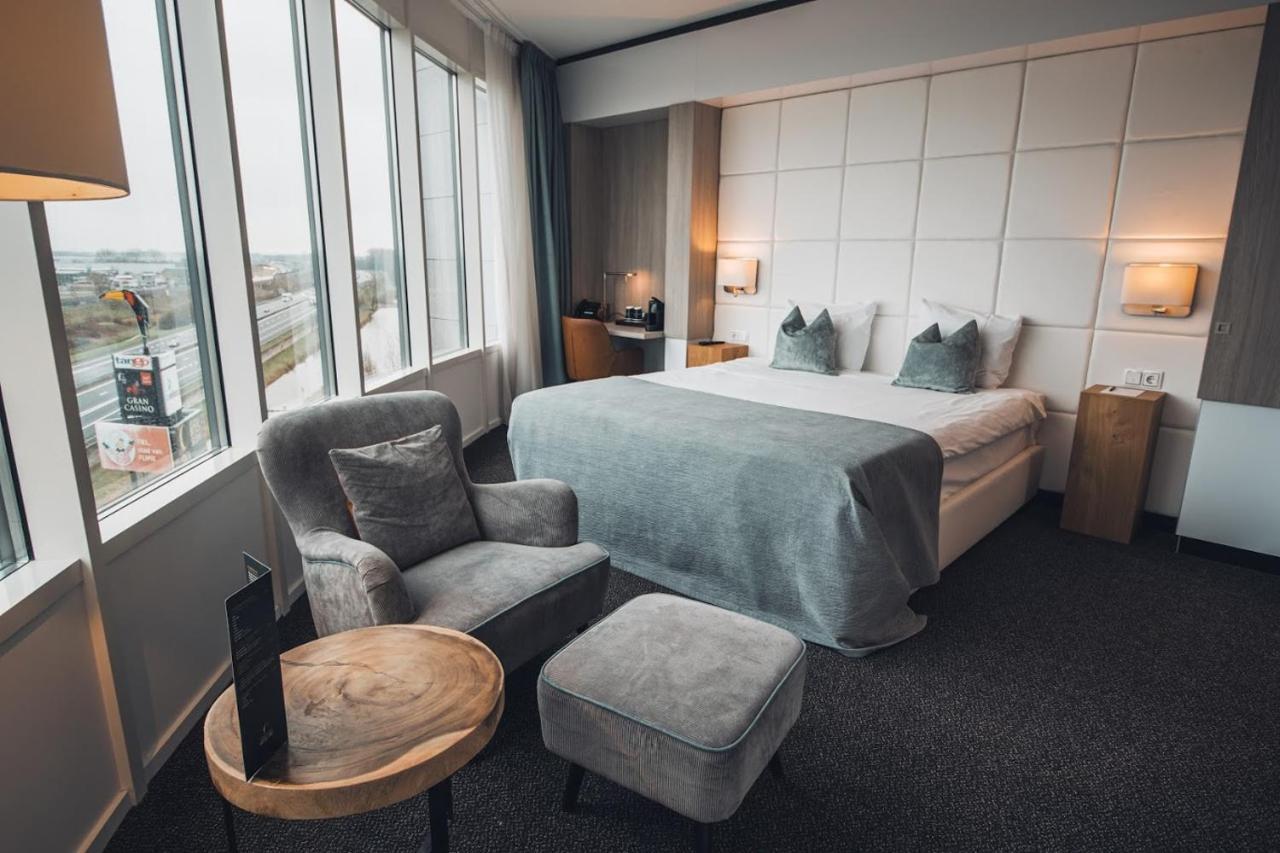 Van Der Valk Hotel 티엘 외부 사진